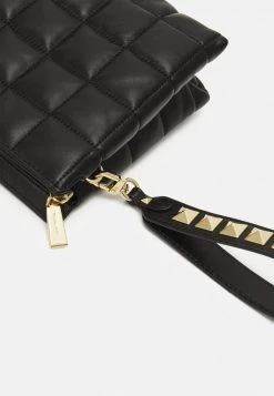 MICHAEL Michael Kors Damen JET SET CHARM - Clutch - Black -MICHAEL Michael Kors 092acc9b998c40f5b3aa60fd1a7b1a4f