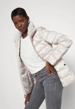 MICHAEL Michael Kors Damen DETACHABLE COLLAR BELTED PACKABLE COAT - Daunenjacke - Aluminium -MICHAEL Michael Kors 0fbab5c893f24576aa4321d7d13289cd