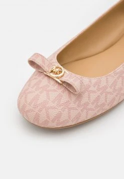 MICHAEL Michael Kors Damen AILEEN BALLET - Klassischer Ballerina - Light Pink 15 MICHAEL Michael Kors Damen AILEEN BALLET - Klassischer Ballerina - Light Pink -MICHAEL Michael Kors 0fd94e56a3a24eaca063341813209d60