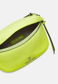 MICHAEL Michael Kors Damen SLATER XS SLING PACK - Handtasche - Limeade -MICHAEL Michael Kors 121cd10f17ce4574b3542b442c9a8ea1