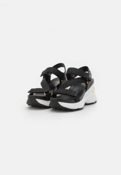 MICHAEL Michael Kors Damen MADDOX - Plateausandalette - Black 11 MICHAEL Michael Kors Damen MADDOX - Plateausandalette - Black -MICHAEL Michael Kors 14e7e66cb66e410cbdfcf44cf679a9e5