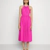 MICHAEL Michael Kors Damen HALTER MIDI DRESS - Freizeitkleid - Cerise -MICHAEL Michael Kors 1902d51c58684288bb9df8ce97316e24