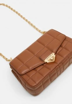 MICHAEL Michael Kors Damen SOHO CHAIN - Umhängetasche - Tan 10 MICHAEL Michael Kors Damen SOHO CHAIN - Umhängetasche - Tan -MICHAEL Michael Kors 2ddd0d264dd7412a9f252c98a37a1368