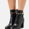 MICHAEL Michael Kors Damen FARRAH BOOTIE - Stiefelette - Black -MICHAEL Michael Kors 2f023a64f285404ebf6f6da3e77188c0