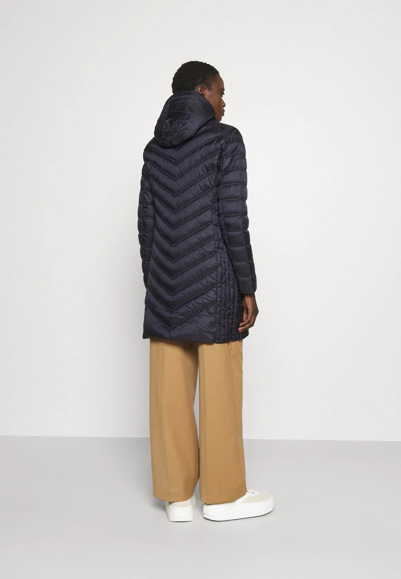 MICHAEL Michael Kors Damen LONG PACKABLE PUFFER - Daunenmantel - Dark Navy 5 MICHAEL Michael Kors Damen LONG PACKABLE PUFFER - Daunenmantel - Dark Navy - Image 3