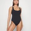 MICHAEL Michael Kors Damen LOGO ELASTIC SCOOP NECK ONEPIECE - Badeanzug - Black -MICHAEL Michael Kors 354d0091b95c4b89836255776bfc21d5