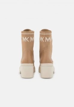 MICHAEL Michael Kors Damen BREA BOOTIE - Plateaustiefelette - Camel -MICHAEL Michael Kors 429042d234c44aa3aa7d8287db3fb6f2