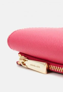 MICHAEL Michael Kors Damen GREENWICH TRIFOLD - Geldbörse - Rubin Red -MICHAEL Michael Kors 433a6288097f4bb0bb39b5fe9f55f576