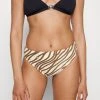 MICHAEL Michael Kors Damen DIAGONAL BELT HIGH LEG BOTTOM - Bikini-Hose - Bone -MICHAEL Michael Kors 464928a396134c78b0ab39416c23921e