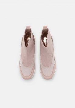 MICHAEL Michael Kors Damen SWIFT BOOTIE - Keilstiefelette - Soft Pink 13 MICHAEL Michael Kors Damen SWIFT BOOTIE - Keilstiefelette - Soft Pink -MICHAEL Michael Kors 4a561e90f2d4402da8a0013e07a8f953