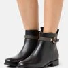 MICHAEL Michael Kors Damen FANNING FLAT BOOTIE - Stiefelette - Black -MICHAEL Michael Kors 4aaf394ce6024f3d9352077da5f33451