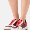 MICHAEL Michael Kors Damen LEXI - Sneaker Low - Brown/multi-coloured -MICHAEL Michael Kors 5c87da55b0134f2aa9d1a83e22f72b02
