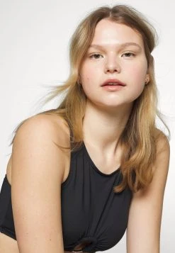 MICHAEL Michael Kors Damen ICONIC SOLIDS CROPPED - Bikini-Top - Black -MICHAEL Michael Kors 638249b7152b4fa5910079b30c47fc2f