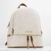 MICHAEL Michael Kors Damen RHEA ZIP BACK PACK - Tagesrucksack - Vanilla -MICHAEL Michael Kors 712fedd1b45945cb989457aea9375f88
