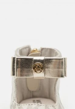 MICHAEL Michael Kors Kinder BABY TILLY - Riemensandalette - Vanilla -MICHAEL Michael Kors 720ded9ef2284733bb2a6b4fe5205721