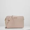 MICHAEL Michael Kors Damen JET SET TRAVEL CROSSBODY - Umhängetasche - Soft Pink -MICHAEL Michael Kors 721eb310f2e94e958883f0c51865f168