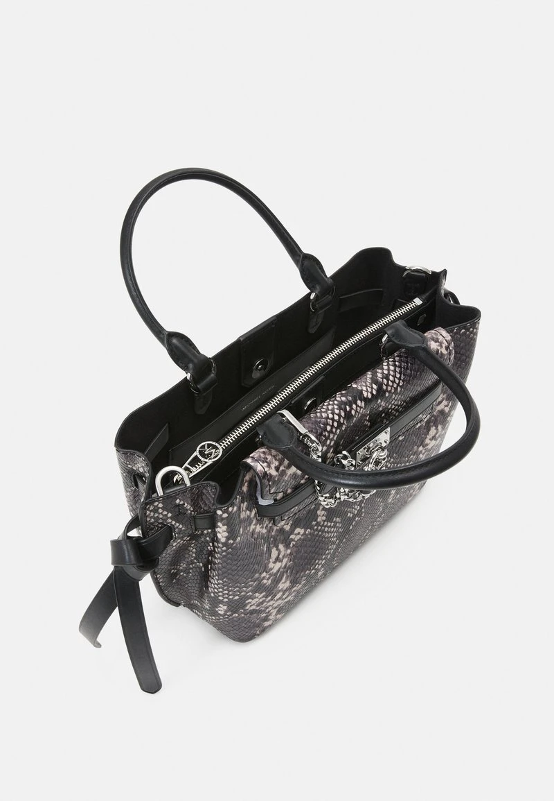 MICHAEL Michael Kors Damen HAMILTON LEGACY BELTED SATCHEL - Handtasche - Black/white 5 MICHAEL Michael Kors Damen HAMILTON LEGACY BELTED SATCHEL - Handtasche - Black/white - Image 3