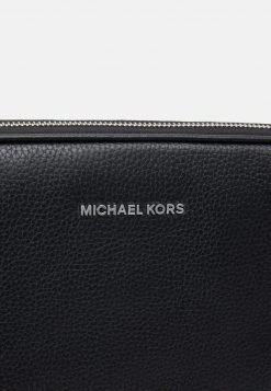 MICHAEL Michael Kors Damen JET SET LAPTOP CASE - Notebooktasche - Black 11 MICHAEL Michael Kors Damen JET SET LAPTOP CASE - Notebooktasche - Black -MICHAEL Michael Kors 75cff38a7679459e84bea8d3f3e30add