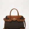 MICHAEL Michael Kors Damen CARMEN FLAP BELTED SATCHEL - Handtasche - Brown/acorn -MICHAEL Michael Kors 78989f8249054cb9bd4691771375ccd9