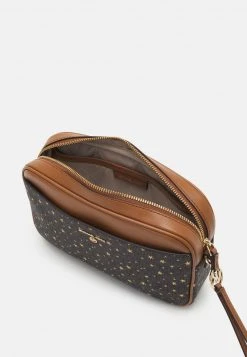 MICHAEL Michael Kors Damen JET CHARM CAMERA XBODY - Umhängetasche - Brown Multi -MICHAEL Michael Kors 7dca741f8d13400c9f400b739fddca8f