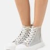 MICHAEL Michael Kors Damen GERTIE - Sneaker High - Silver/platingold -MICHAEL Michael Kors 805fa8a96f404e8b9640cf2d3508ced2