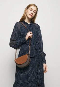 MICHAEL Michael Kors Damen JET SET CHARM DOME - Umhängetasche - Brown/acorn