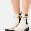 MICHAEL Michael Kors Damen STARK BOOT - Stiefelette - Light Cream -MICHAEL Michael Kors 83fa3c723bc64529987e9402aa3c4876