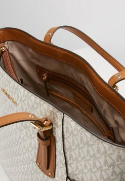 MICHAEL Michael Kors Damen VOYAGER SIGNATURE TOTE - Handtasche - Vanilla -MICHAEL Michael Kors 859ca6ff88e14261a19aaf70d7915509