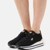 MICHAEL Michael Kors Damen MONIQUE TRAINER - Sneaker Low - Black -MICHAEL Michael Kors 97c44647705342a8a1629d130f571332