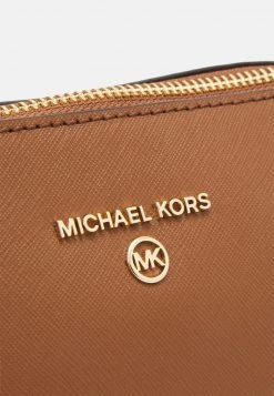 MICHAEL Michael Kors Damen JET SET CHARM DOME XBODY - Umhängetasche - Luggage -MICHAEL Michael Kors 992e46ef8867472583362d6d564cc717