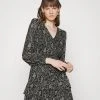 MICHAEL Michael Kors Damen SOFTH PYTHON SMOCK - Freizeitkleid - Black 1 MICHAEL Michael Kors Damen SOFTH PYTHON SMOCK - Freizeitkleid - Black -MICHAEL Michael Kors 9ef948f8922b46678125cf197ecde7fa