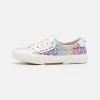 MICHAEL Michael Kors Kinder IZETTA OMBRE GLITTER - Sneaker Low - Silver/multi-coloured -MICHAEL Michael Kors a037ddcdd88a4efc88d6271426a25d16