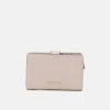 MICHAEL Michael Kors Damen CHARM WALLET - Geldbörse - Soft Pink 1 MICHAEL Michael Kors Damen CHARM WALLET - Geldbörse - Soft Pink -MICHAEL Michael Kors a6e4603772654c45bf9c034ea4f9833d