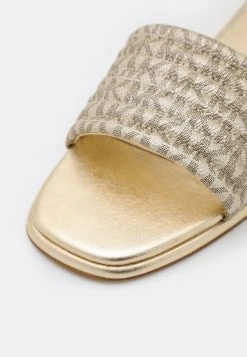 MICHAEL Michael Kors Damen SADLER SLIDE - Pantolette Flach - Pale Gold -MICHAEL Michael Kors abc28d8e05604d03b7b3356fcf993dc1