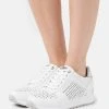 MICHAEL Michael Kors Damen BILLIE TRAINER - Sneaker Low - Optic White 1 MICHAEL Michael Kors Damen BILLIE TRAINER - Sneaker Low - Optic White -MICHAEL Michael Kors ae3ff1e20690467aa05e26b196066b2a