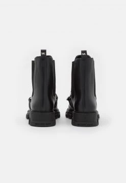 MICHAEL Michael Kors Damen SCARLETT BOOTIE - Cowboy-/Bikerstiefelette - Black 12 MICHAEL Michael Kors Damen SCARLETT BOOTIE - Cowboy-/Bikerstiefelette - Black -MICHAEL Michael Kors b0cda8a4fc7242168004968229806aca