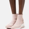 MICHAEL Michael Kors Damen SWIFT BOOTIE - Keilstiefelette - Soft Pink -MICHAEL Michael Kors b4b45caaa92746aaab365f0d4c3708c2
