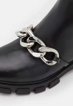 MICHAEL Michael Kors Damen SCARLETT BOOTIE - Cowboy-/Bikerstiefelette - Black 15 MICHAEL Michael Kors Damen SCARLETT BOOTIE - Cowboy-/Bikerstiefelette - Black -MICHAEL Michael Kors ba2aa6991a344fe4a91da15884fa1bc0