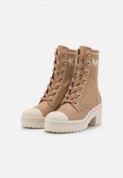 MICHAEL Michael Kors Damen BREA BOOTIE - Plateaustiefelette - Camel -MICHAEL Michael Kors ba7a4681533c4a08a669fd30b958a45b