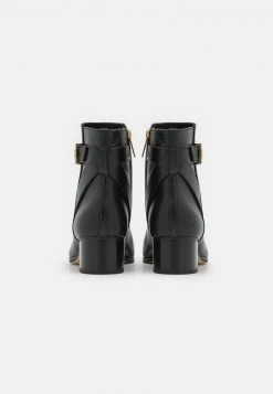 MICHAEL Michael Kors Damen BRITTON - Stiefelette - Black 12 MICHAEL Michael Kors Damen BRITTON - Stiefelette - Black -MICHAEL Michael Kors bd81ecd2635049cf9b26679294c1205b