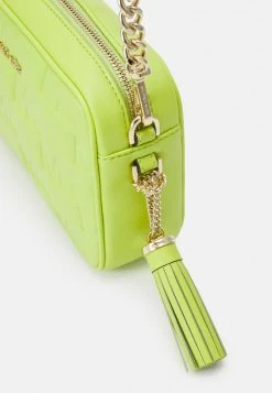 MICHAEL Michael Kors Damen JET CAMERA BAG - Umhängetasche - Bright Limeade -MICHAEL Michael Kors bdb38c00b4de4a5d8bb5bd0a99afd7a9