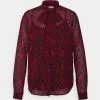 MICHAEL Michael Kors Damen SOFT PYTHON BOW BLOUSE - Hemdbluse - Crimson -MICHAEL Michael Kors c10355827b154234887d8be2810d1a16