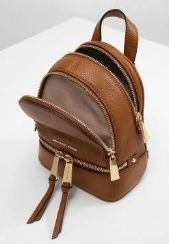 MICHAEL Michael Kors Damen RHEA ZIP XS BACKPACK - Tagesrucksack - Tan -MICHAEL Michael Kors c2331879b6244c0496020b866f760923
