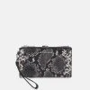 MICHAEL Michael Kors Damen JET SET WRISTLET - Geldbörse - Black/white -MICHAEL Michael Kors d38bd001b9764669a234512188b21a9f