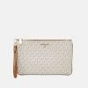 MICHAEL Michael Kors Damen JET CHARM WRISTLET - Clutch - Vanilla 2 MICHAEL Michael Kors Damen JET CHARM WRISTLET - Clutch - Vanilla -MICHAEL Michael Kors d44b0a7557c34bee891138c0f6734c83