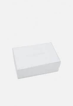 MICHAEL Michael Kors Damen JET SET CHARM ZIP TRAVEL POUCH - Umhängetasche - Brown/acorn 12 MICHAEL Michael Kors Damen JET SET CHARM ZIP TRAVEL POUCH - Umhängetasche - Brown/acorn -MICHAEL Michael Kors e3f78b114feb46aab668dfb349c549ef