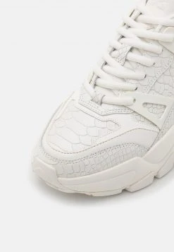 MICHAEL Michael Kors Damen NICK TRAINER - Sneaker Low - Optic White -MICHAEL Michael Kors f4d36d9689cb42c998d16056e9d42ec5