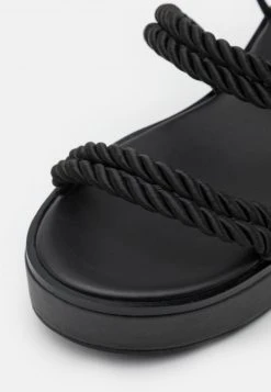 MICHAEL Michael Kors Damen MARINA - Plateausandalette - Black -MICHAEL Michael Kors fbd188a75bbe438a8fb2126fe90d9da5